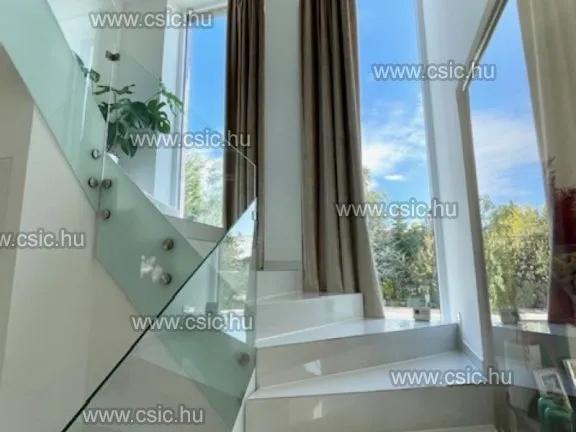 Eladó ház Üröm 149 nm