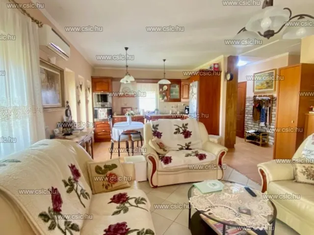 Eladó ház Pomáz 120 nm