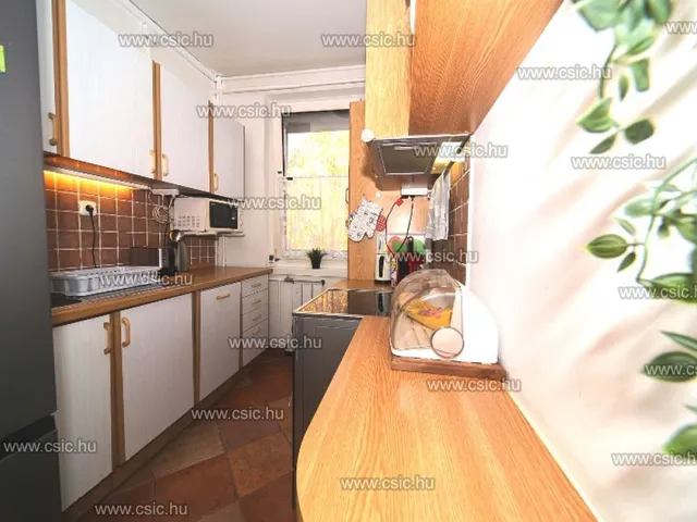 Eladó lakás Budapest III. kerület, Pók utcai lakótelep 67 nm