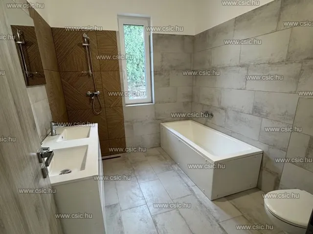 Eladó ház Budapest XXI. kerület, Királyerdő  124 nm