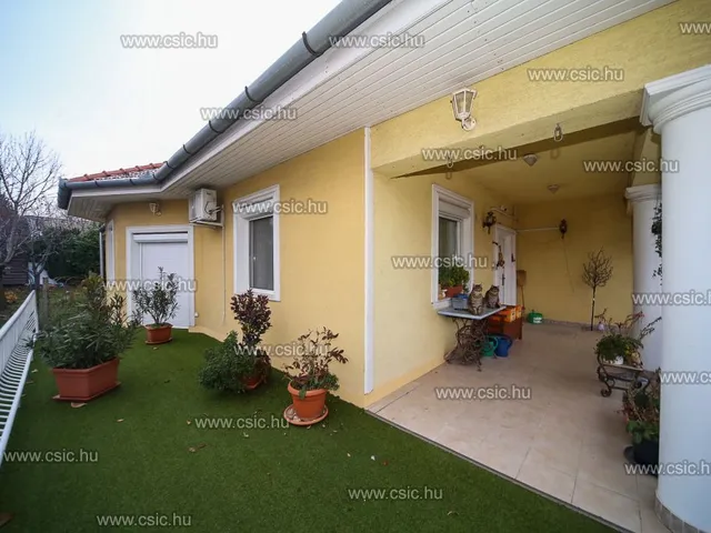 Eladó ház Érd 225 nm