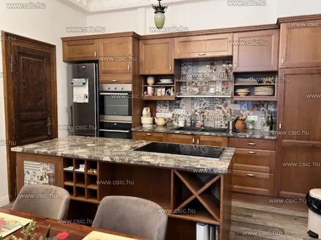 Eladó lakás Budapest II. kerület, Országút 93 nm