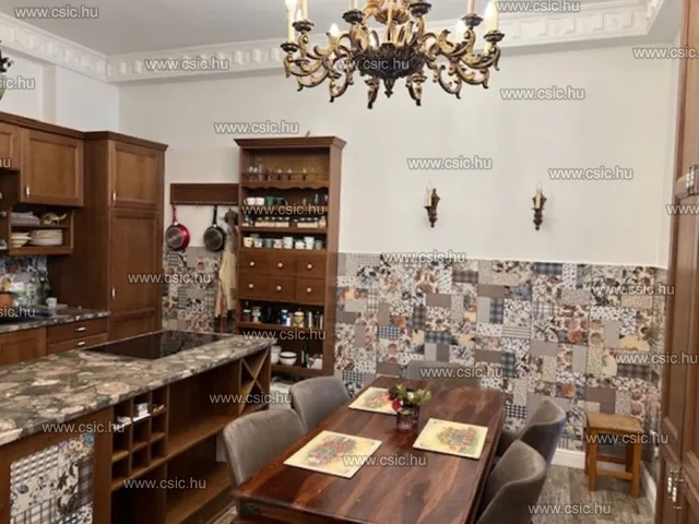 Eladó lakás Budapest II. kerület, Országút 93 nm