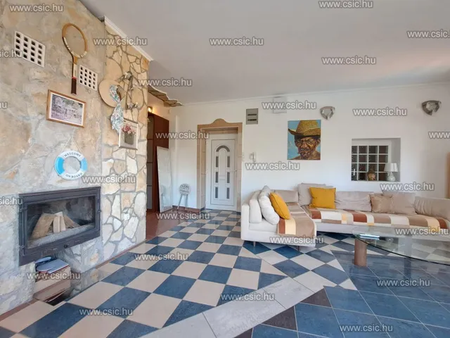 Eladó lakás Budapest III. kerület 100 nm