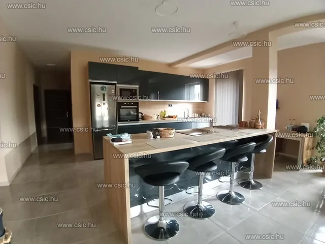 Eladó ház Mogyoród 134 nm