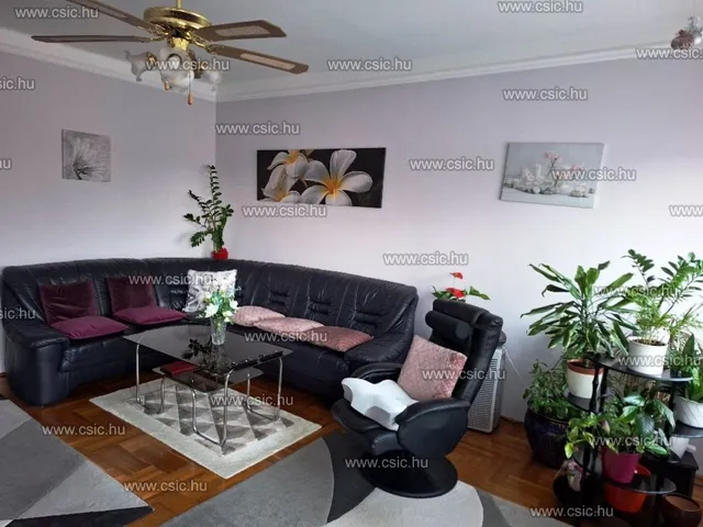 Eladó lakás Pomáz 76 nm