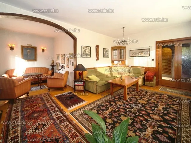 Eladó ház Budapest III. kerület, Rómaifürdő 279 nm