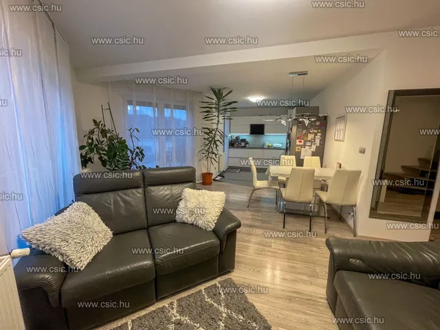 Eladó lakás Pomáz 94 nm