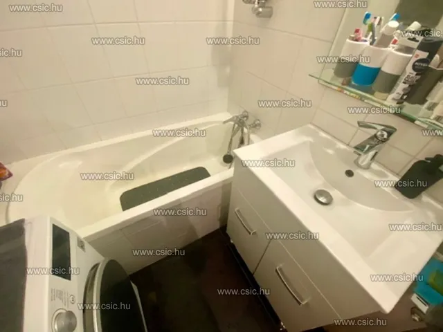 Eladó lakás Budapest III. kerület, Római úti ltp. (Pók utcai) 39 nm