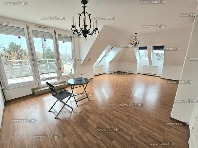 Eladó lakás Budapest III. kerület, Római-part 95 nm