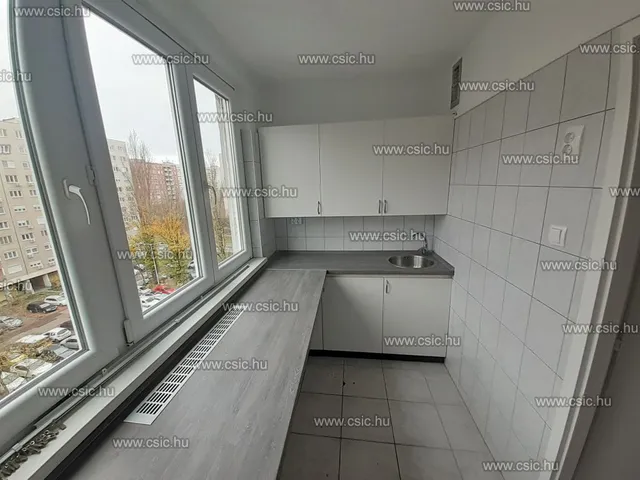 Eladó lakás Budapest III. kerület, Békásmegyer 65 nm