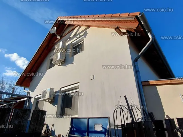 Eladó ház Vác 155 nm