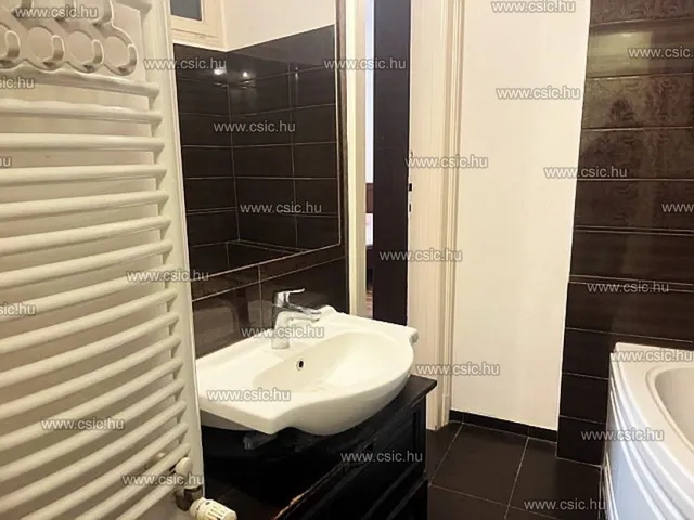 Eladó lakás Budapest I. kerület, Várnegyed 85 nm