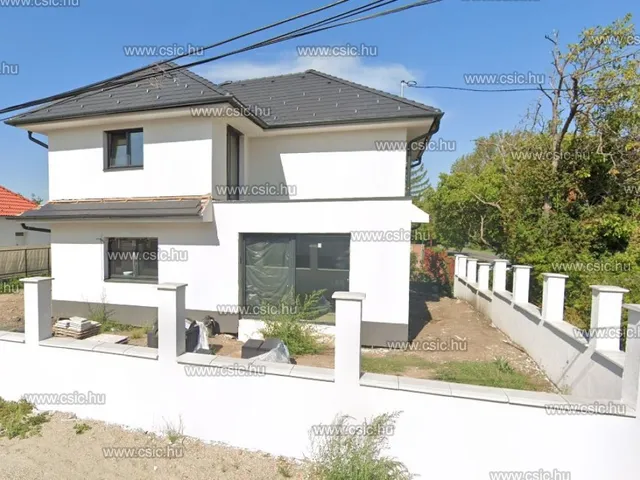 Eladó ház Pomáz 138 nm