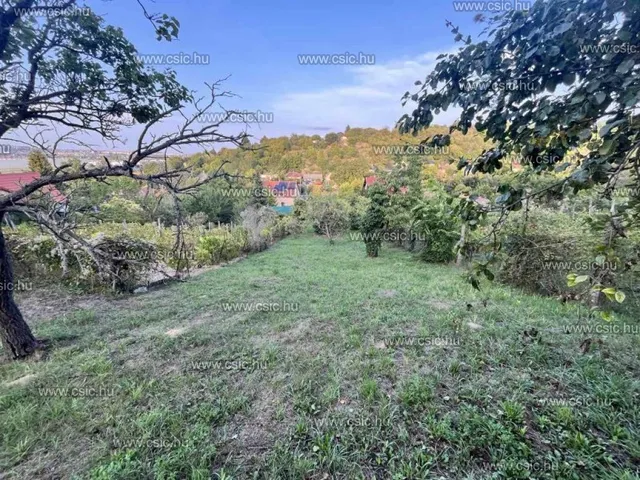 Eladó telek Törökbálint 2288 nm