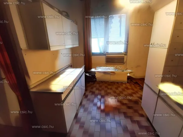 Eladó ház Budapest III. kerület, Csillaghegy 143 nm