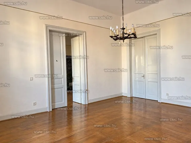 Eladó lakás Budapest IX. kerület, Ferencváros Belváros 135 nm