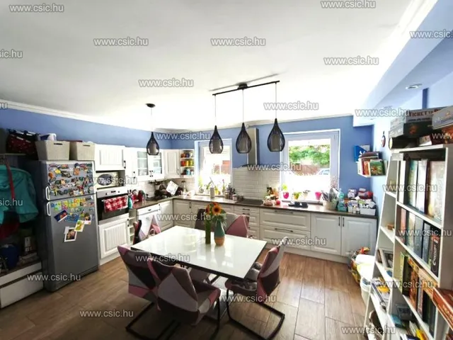 Eladó ház Budapest III. kerület, Csillaghegy 110 nm