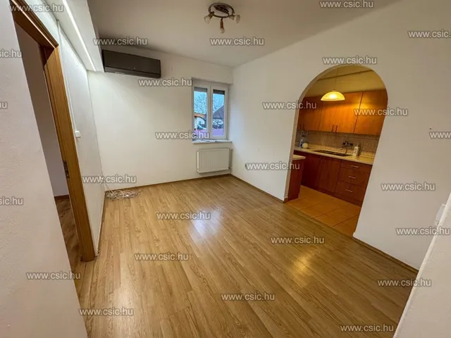 Eladó lakás Herceghalom 70 nm