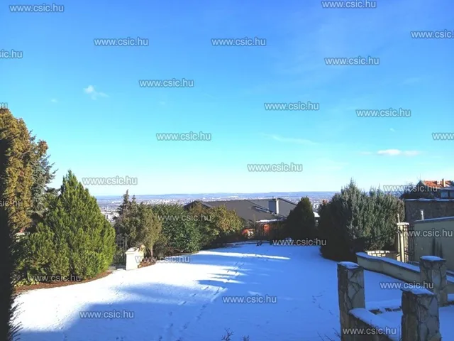 Eladó lakás Budapest III. kerület, Mátyáshegy 160 nm