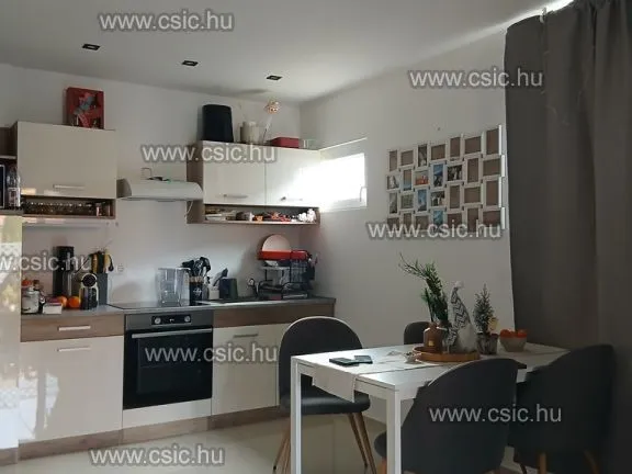 Eladó ház Dunakeszi 56 nm