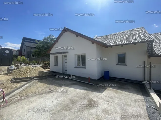 Eladó ház Őrbottyán 89 nm