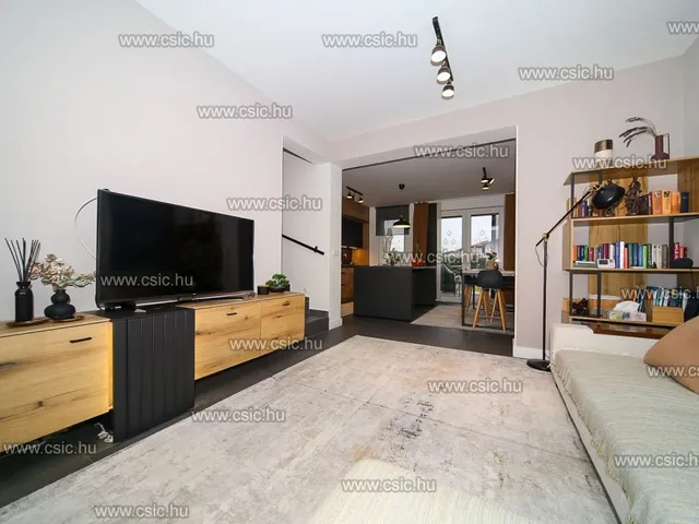 Eladó ház Sződliget 155 nm