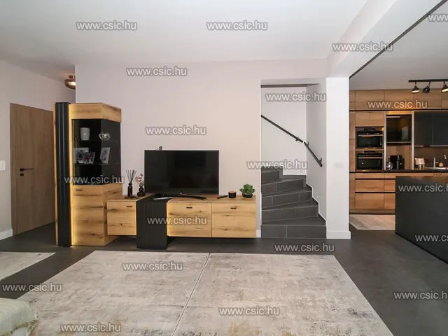 Eladó ház Sződliget 150 nm