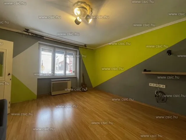 Eladó ház Pécel 70 nm