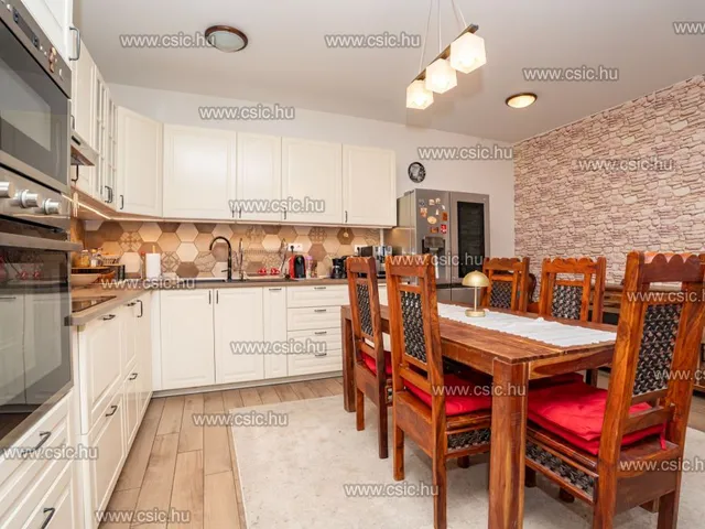 Eladó lakás Szentendre 103 nm