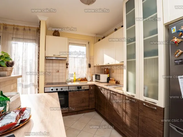 Eladó lakás Budapest III. kerület, Pók utcai lakótelep 83 nm