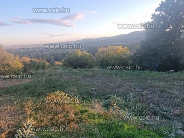 Eladó telek Szentendre 30 nm