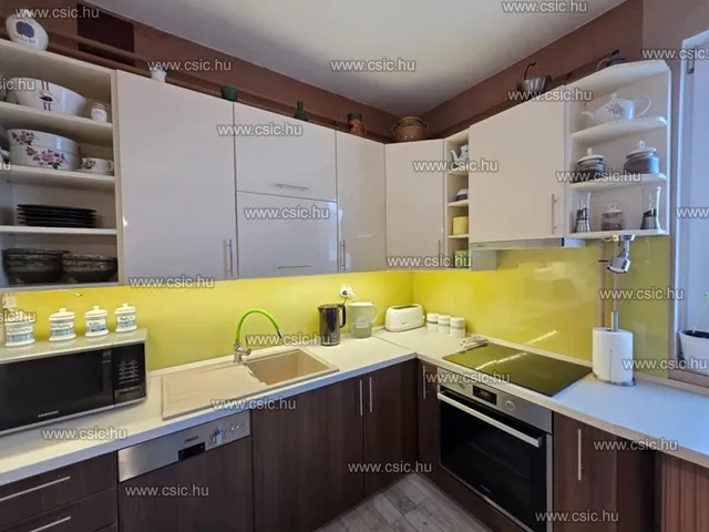 Eladó lakás Pomáz 77 nm