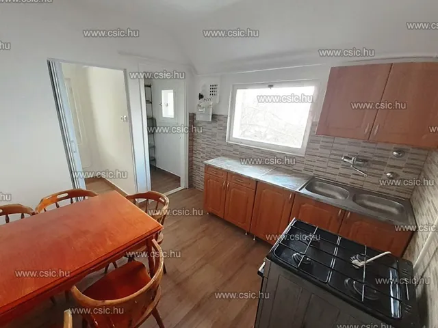 Kiadó lakás Pomáz 44 nm