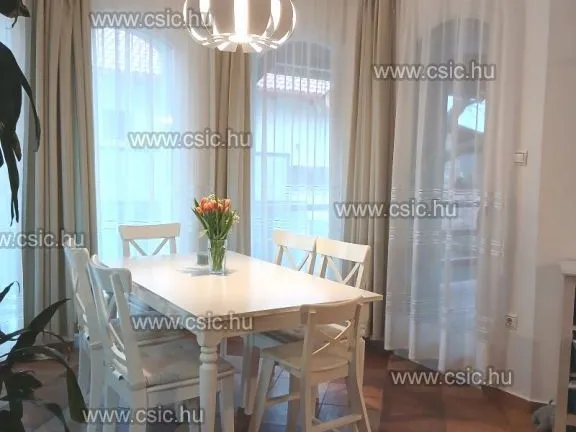 Eladó ház Nagykovácsi 160 nm