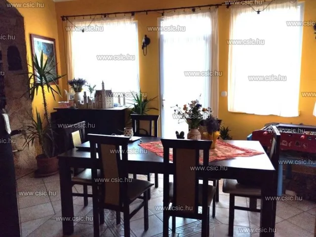 Eladó ház Budapest III. kerület, Rómaifürdő 160 nm