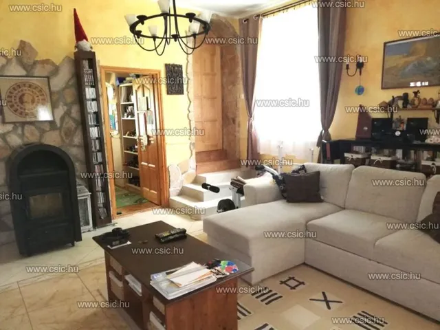 Eladó ház Budapest III. kerület, Rómaifürdő 160 nm