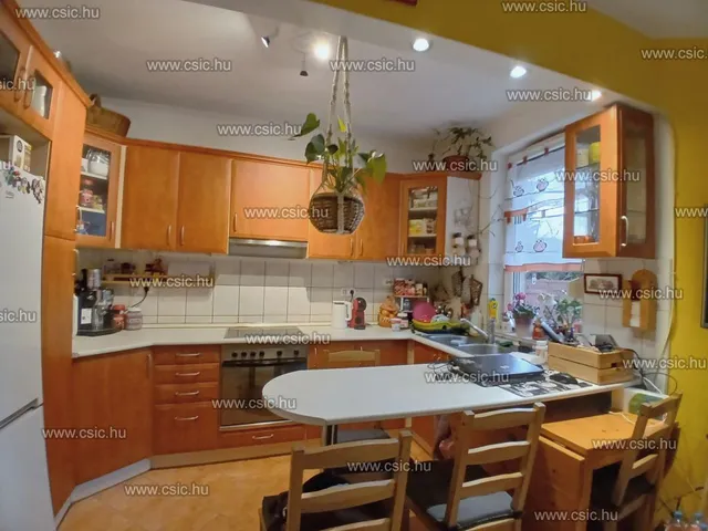 Eladó lakás Budapest XVII. kerület, Rákoshegy 60 nm