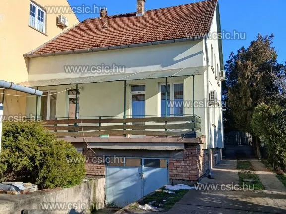 Eladó ház Budapest XVI. kerület, Árpádföld 180 nm
