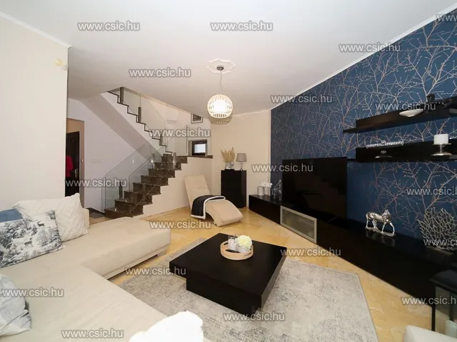 Eladó ház Budapest II. kerület, Vérhalom 660 nm