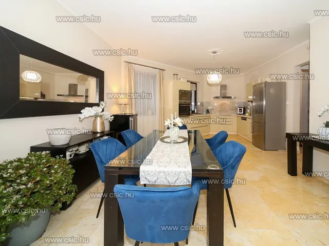 Eladó ház Budapest II. kerület, Vérhalom 250 nm