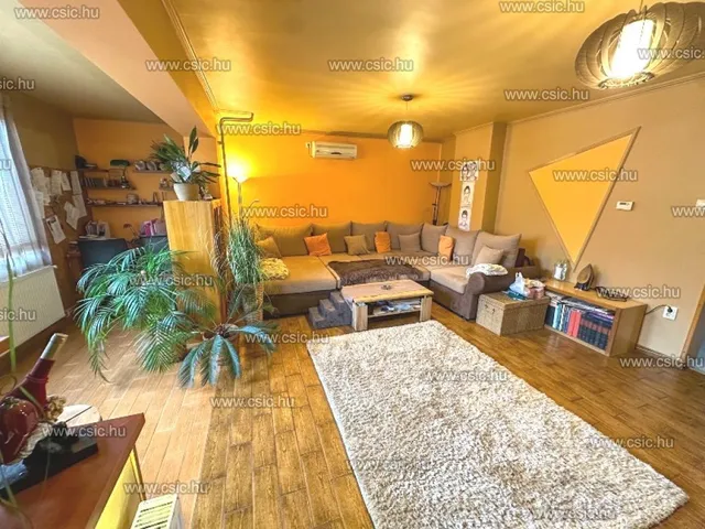 Eladó ház Budapest XVII. kerület, Rákoskert 140 nm