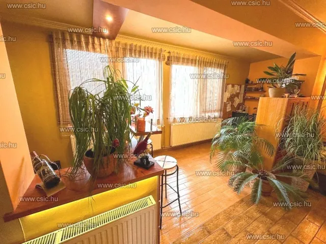 Eladó ház Budapest XVII. kerület, Rákoskert 140 nm