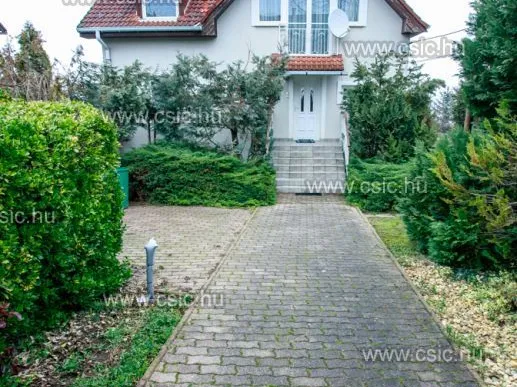 Eladó ház Budakalász 199 nm