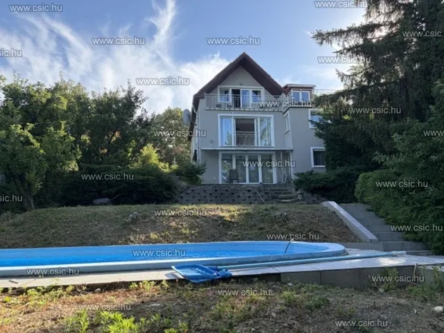Eladó ház Budakalász 199 nm