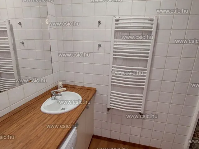Kiadó lakás Budapest II. kerület, Szépvölgy 33 nm