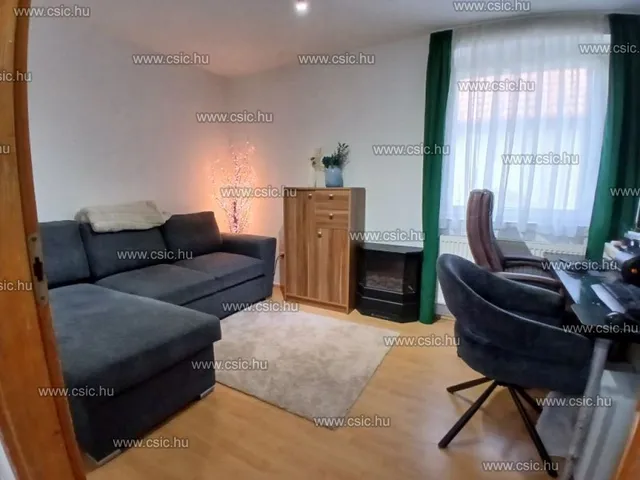 Eladó ház Pilisvörösvár 90 nm