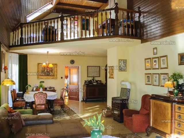 Eladó ház Dunakeszi 270 nm