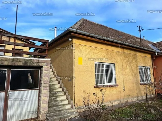 Eladó ház Budapest III. kerület, Csillaghegy 127 nm