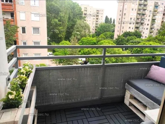 Eladó lakás Budapest III. kerület, Pók utcai lakótelep 54 nm